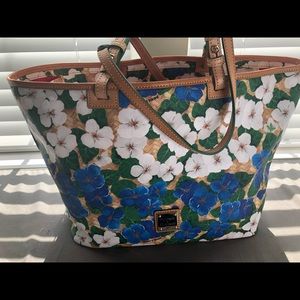 Dooney & Bourke Handbag